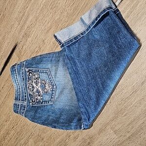 Earl Jeans Cuffed Capris Size 8